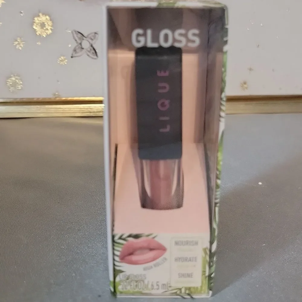 Lique Gloss in HIGH ROLLER Vegan Nourishing Lip Goss